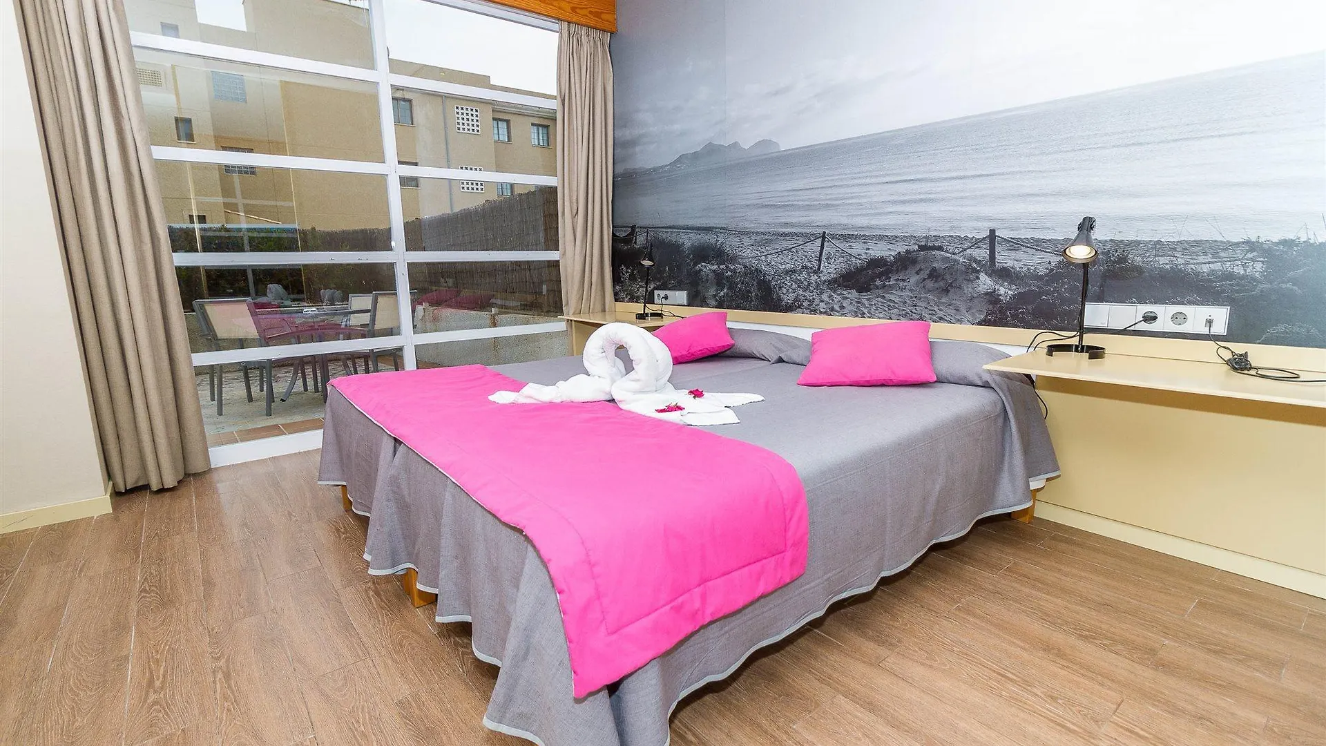 Aparthotel Eix Platja Daurada Hotel & Spa Can Picafort