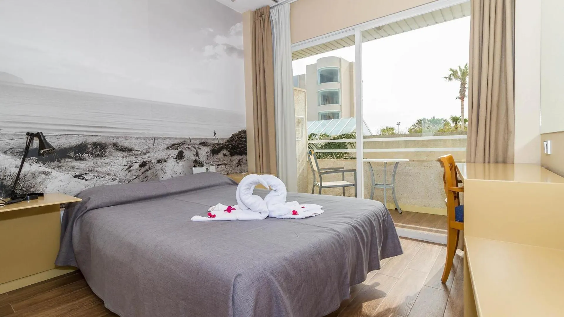 Eix Platja Daurada Hotel & Spa Can Picafort  4*, Can Picafort (Mallorca) Spain